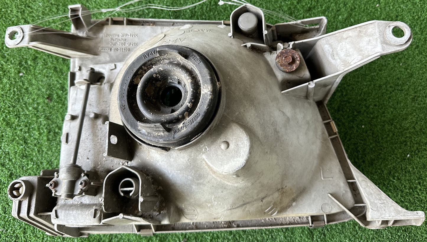 TOYOTA PRADO 95 HEAD LAMP LH (99226-80008-1)