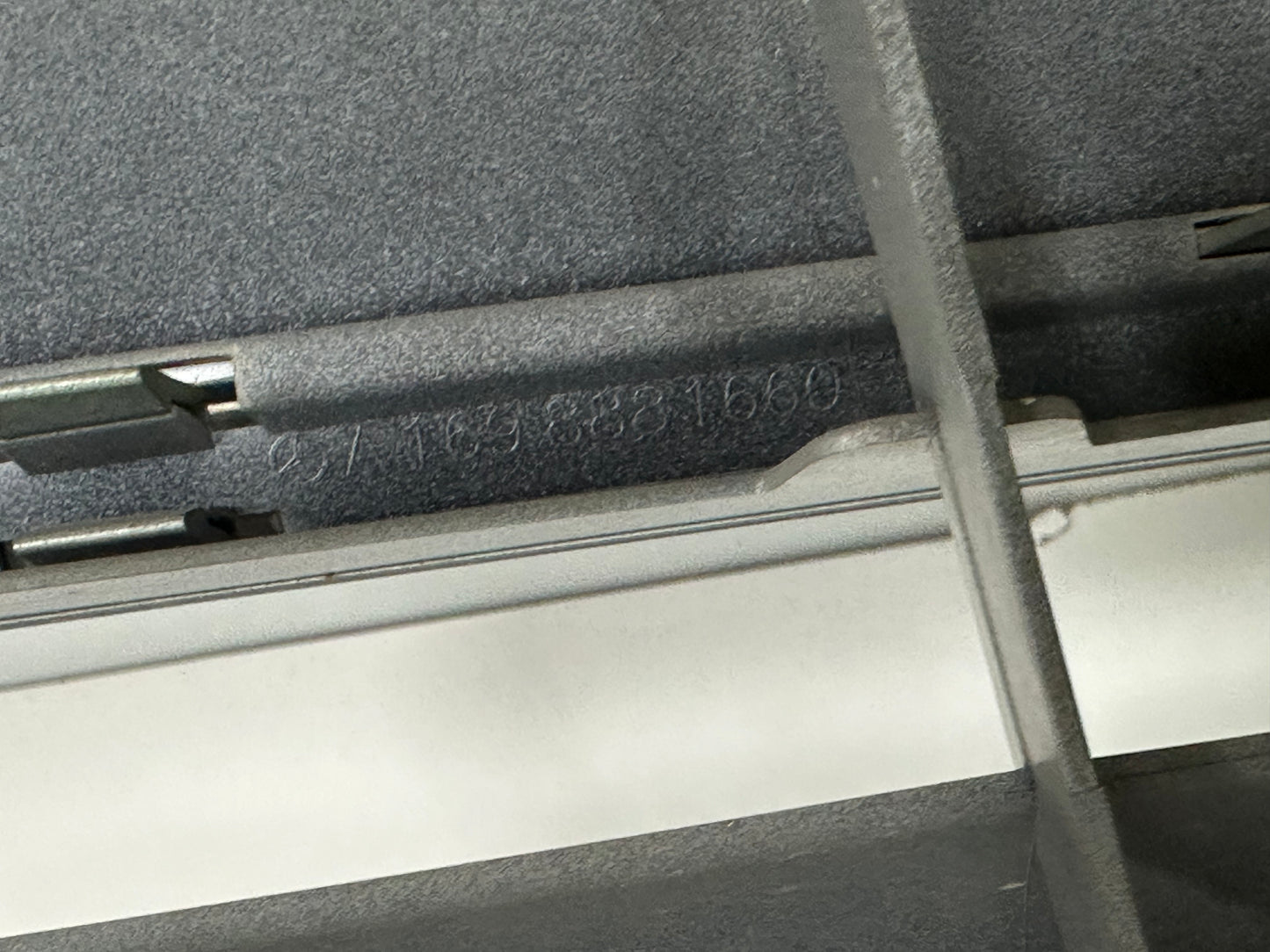 MERCEDES B CLASS W245 FRONT GRILLE (A1698881660)