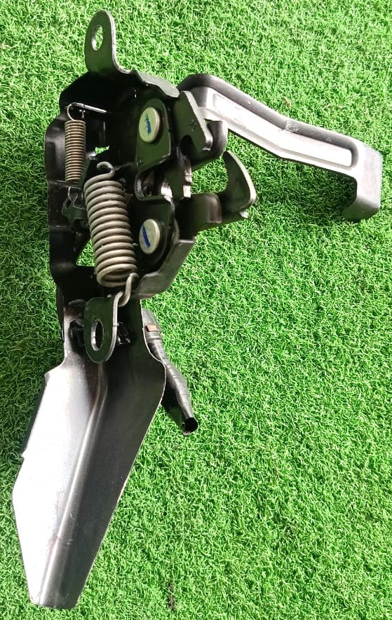 TOYOTA REVO BONNET LOCK (NEW) (BL0001)