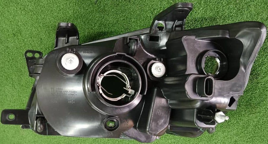 PROTON SAGA BLM 07 HEAD LAMP RH (RP) (BLM0007-180001T)