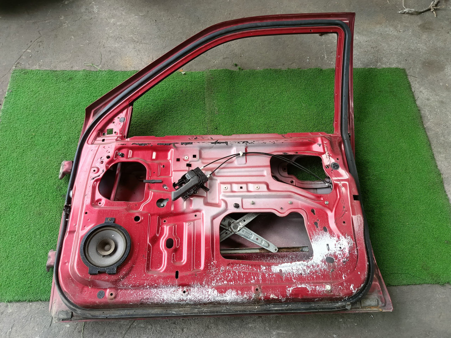 ISUZU DMAX ITEQ DOOR PANEL FRH KOSONG RED (DR00022)
