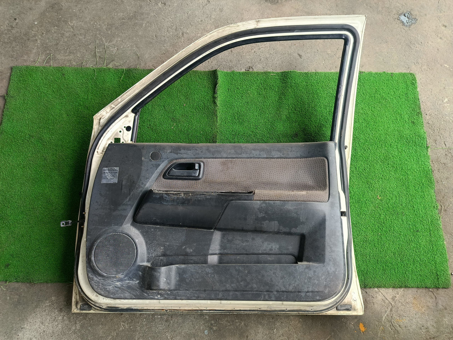 ISUZU DMAX ITEQ DOOR PANEL FRH COMPLETE WHITE (DR00001)