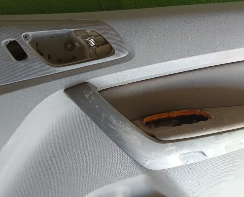 FORD RANGER T7 SINGLE CAP DOOR PANEL FRH COMPLETE WHITE (DP00021)