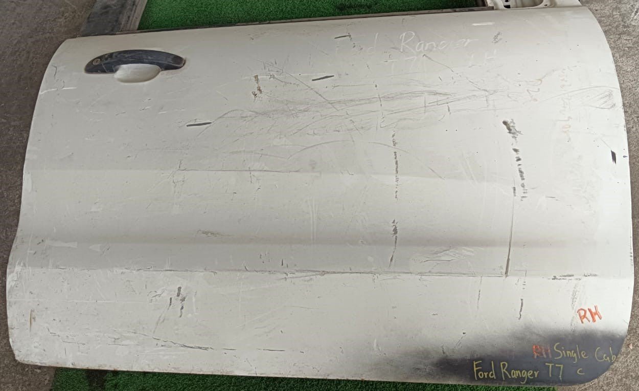 FORD RANGER T7 SINGLE CAP DOOR PANEL FRH COMPLETE WHITE (DP00021)