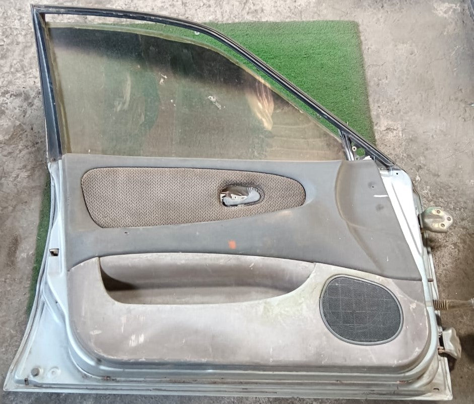PROTON WIRA DOOR PANEL FLH COMPLETE SILVER (DP00053)