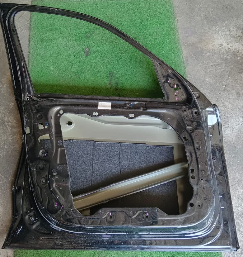 BMW X5 DOOR PANEL FLH KOSONG BLACK (DP00079)