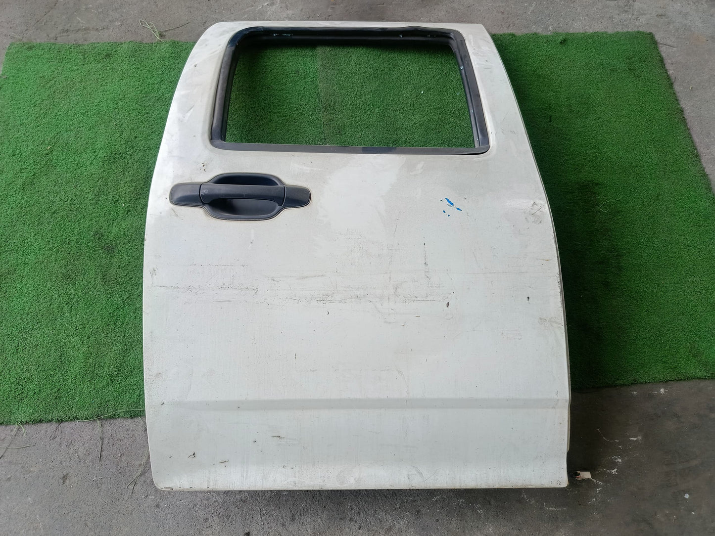 ISUZU DMAX ITEQ DOOR PANEL RRH COMPLETE WHITE (DR00028)