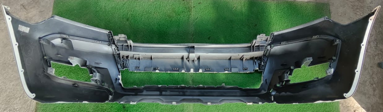 FORD RANGER T7 FRONT BUMPER WHITE (B) (EB3B-17C831-EC)