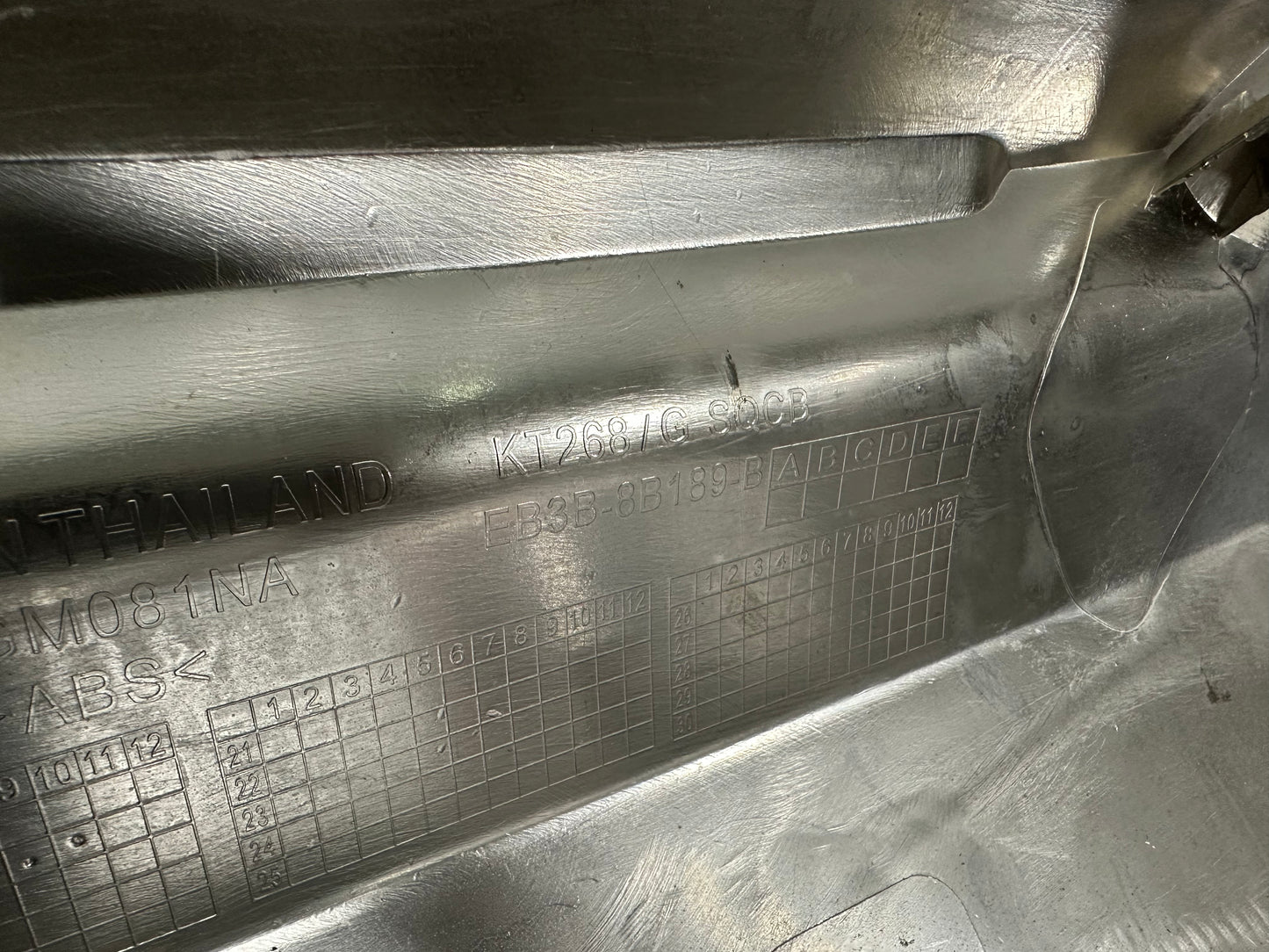 FORD RANGER T7 FRONT CHROME GRILLE (EB8B-8B189)