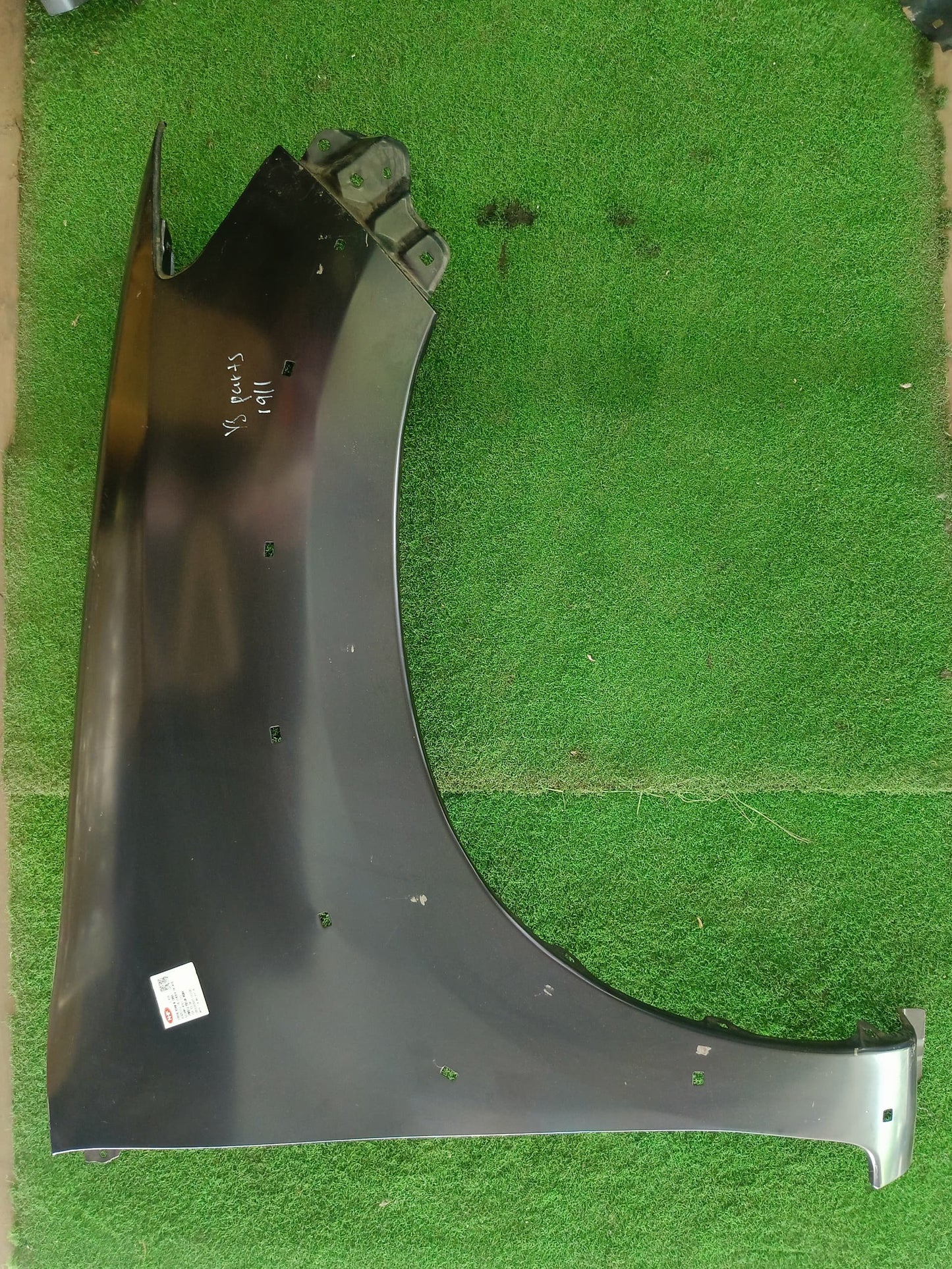 TOYOTA HILUX VIGO KUN26 2011 4DOOR FRONT FENDER WITHOUT SIDE LAMP HOLE RH ( TYN07J-201JA-RGNA )