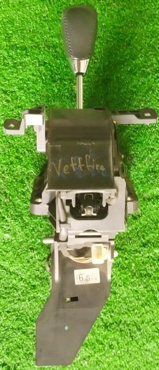 TOYOTA VELLFIRE GEAR LEVEL AT (GL0005)