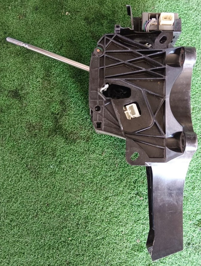 TOYOTA REVO GEAR LEVEL (GL0041)