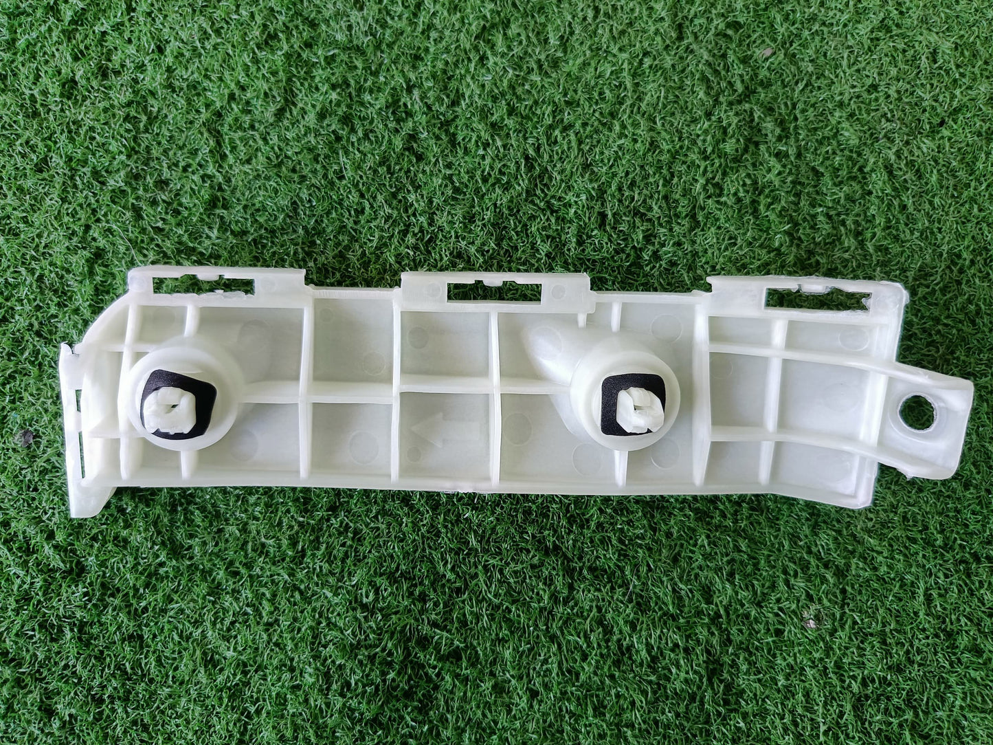 TOYOTA HIACE (KDH200 WIDE) 2006 REAR BUMPER BRACKET LH (TYH04A-2914B-LNND)