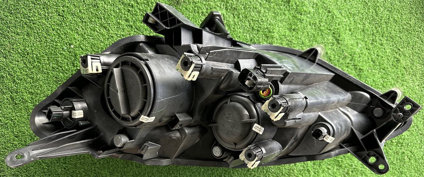 PERODUA ALZA HEAD LAMP RH (HL0005)