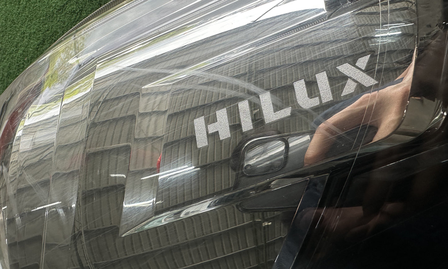 TOYOTA HILUX REVO HEAD LAMP LH (HL0009)