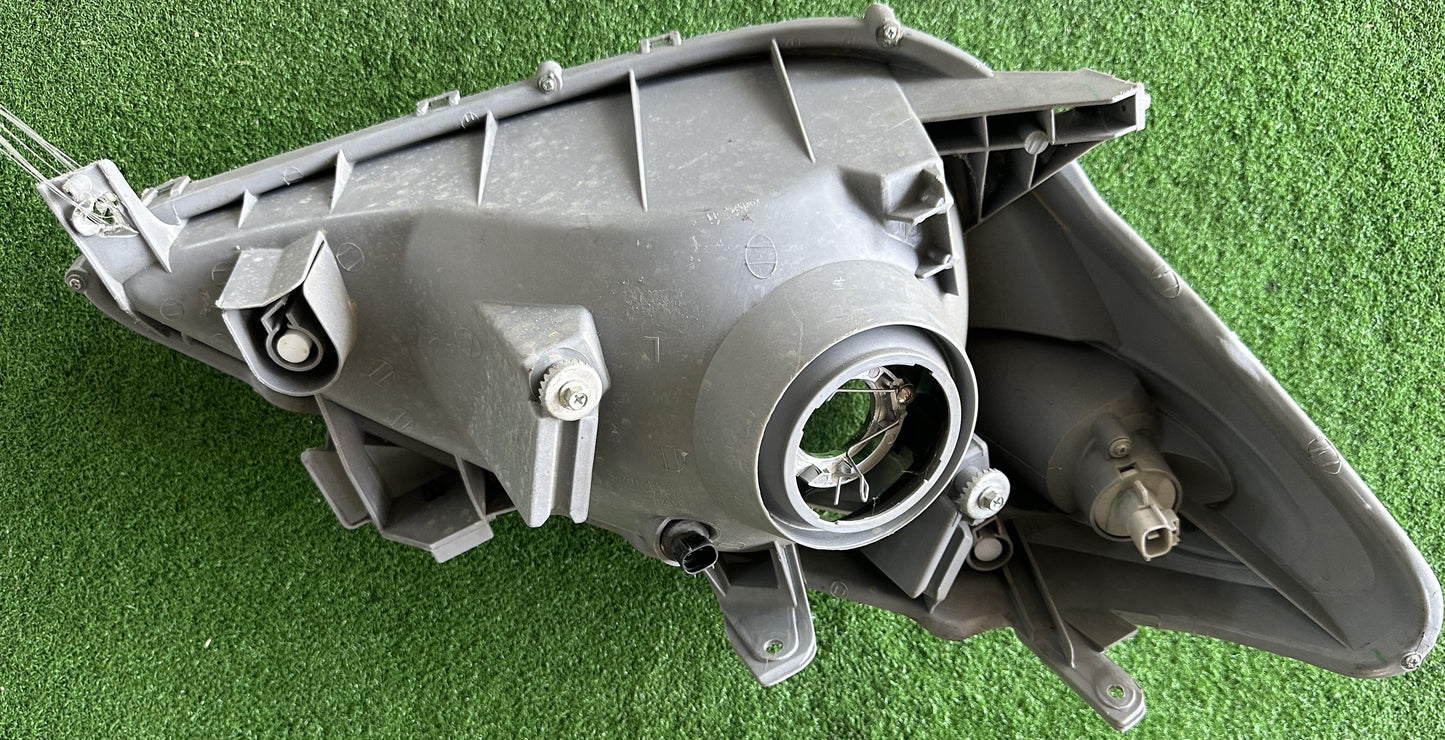 TOYOTA AVANZA HEAD LAMP LH (HL0011)