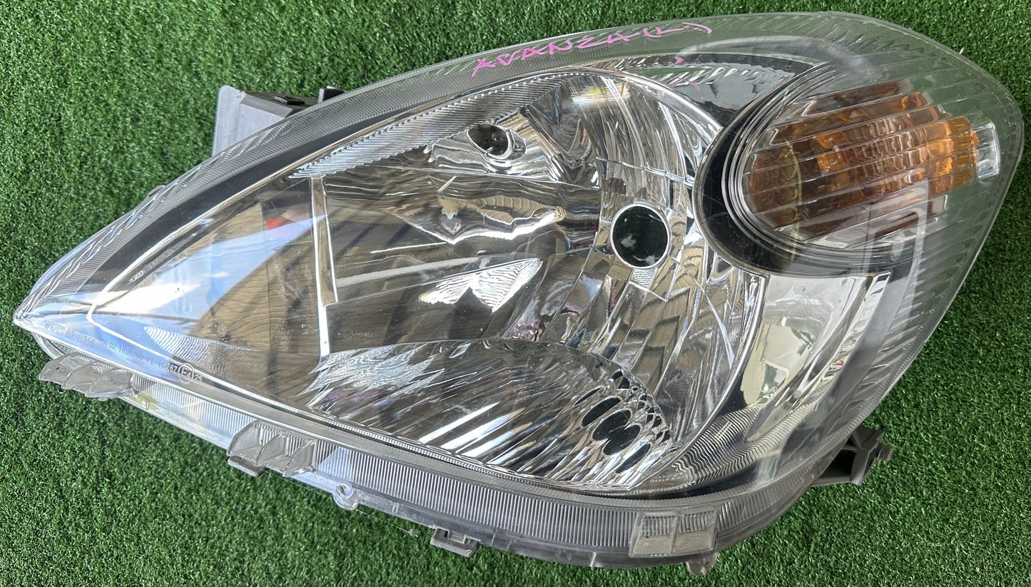 TOYOTA AVANZA HEAD LAMP LH (HL0011)