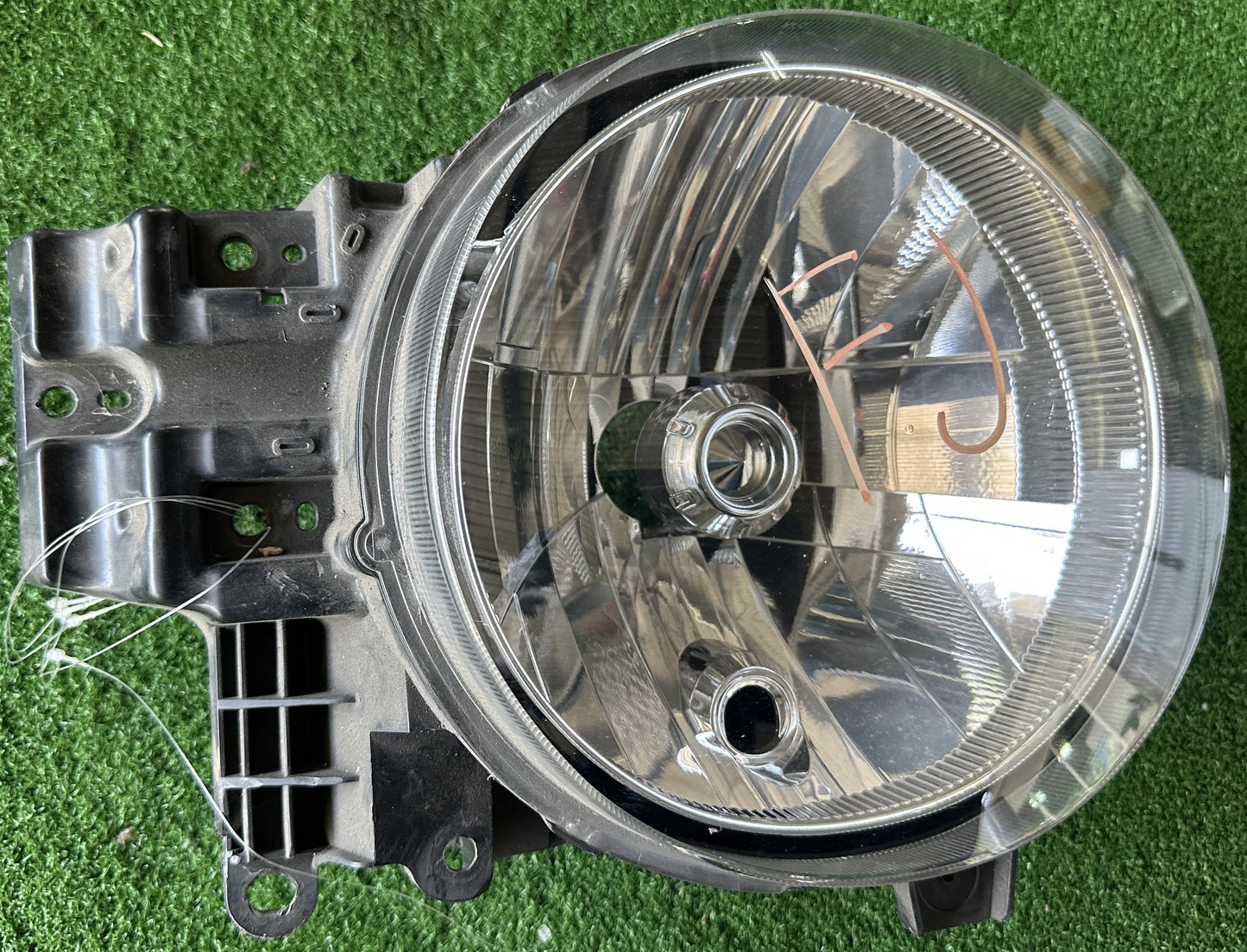 TOYOTA FJ CRUISER HEAD LAMP RH (HL0013)