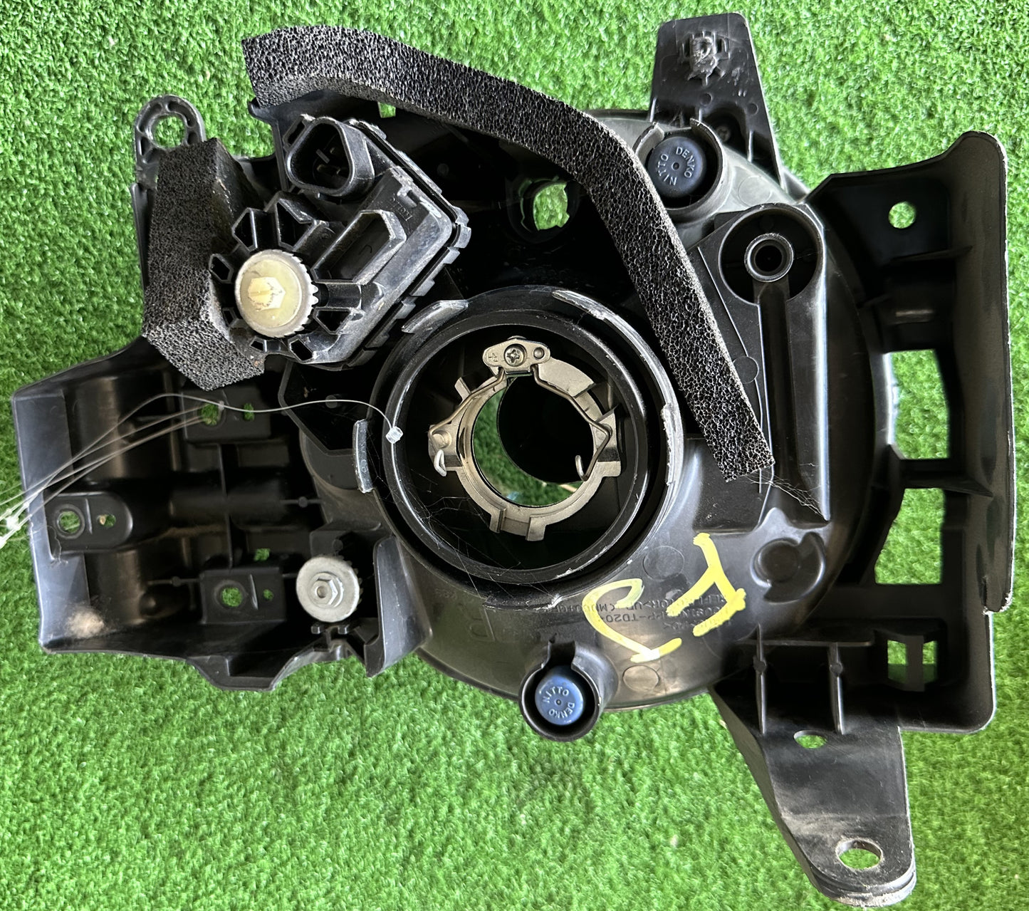 TOYOTA FJ CRUISER HEAD LAMP RH (HL0013)