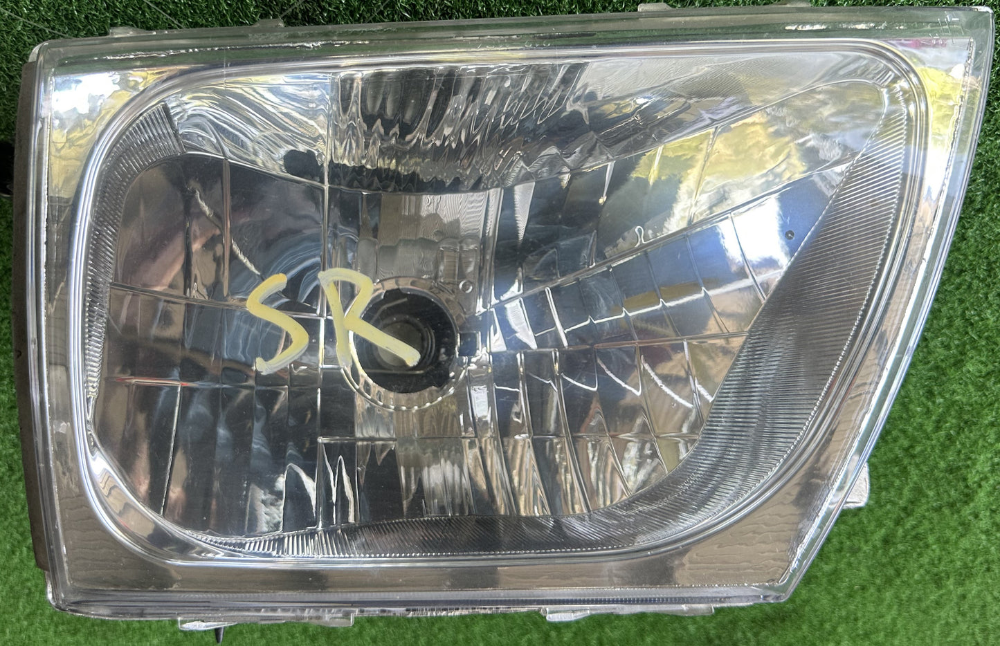 TOYOTA HILUX SR HEAD LAMP RH (HL0015)