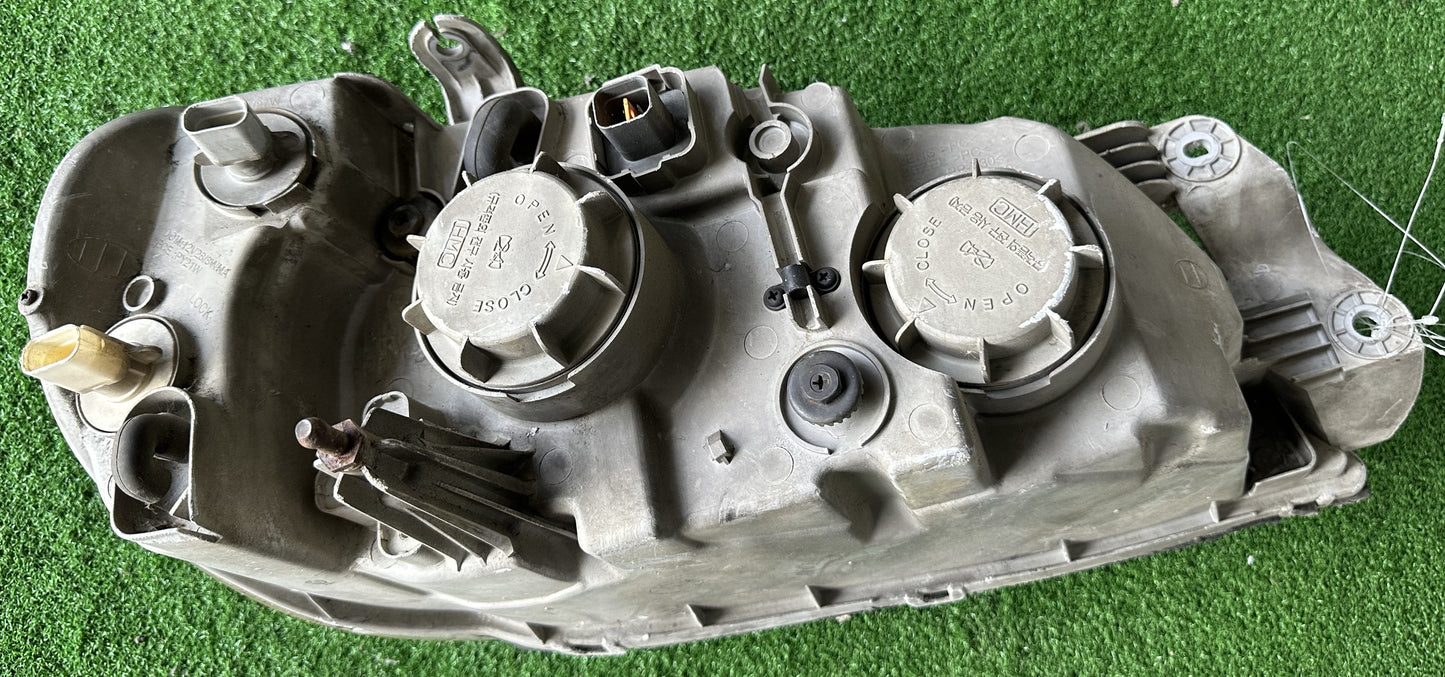 KIA NAZA RIA HEAD LAMP RH (HL0022)