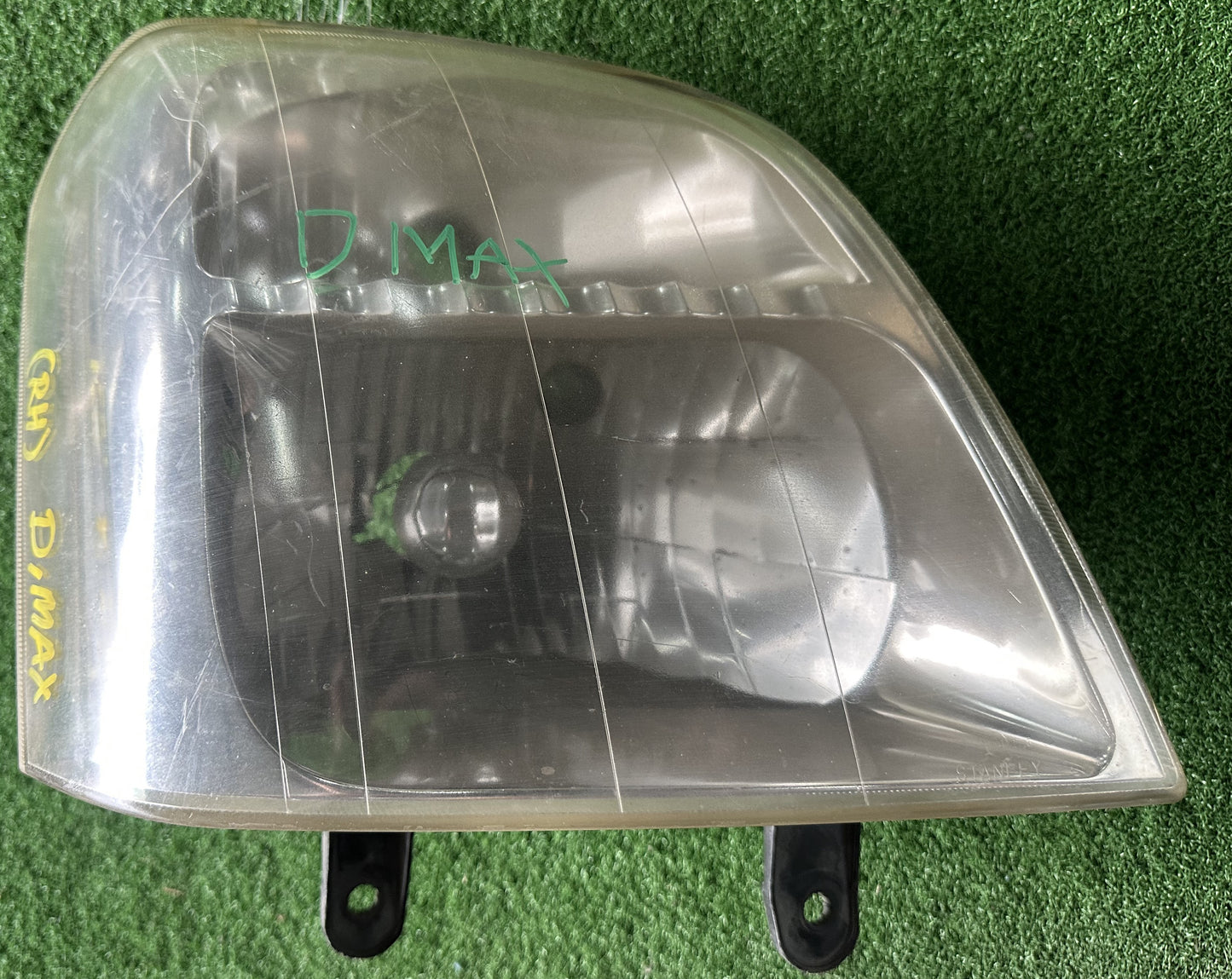 ISUZU DMAX ITEQ HEAD LAMP RH (HL0025)