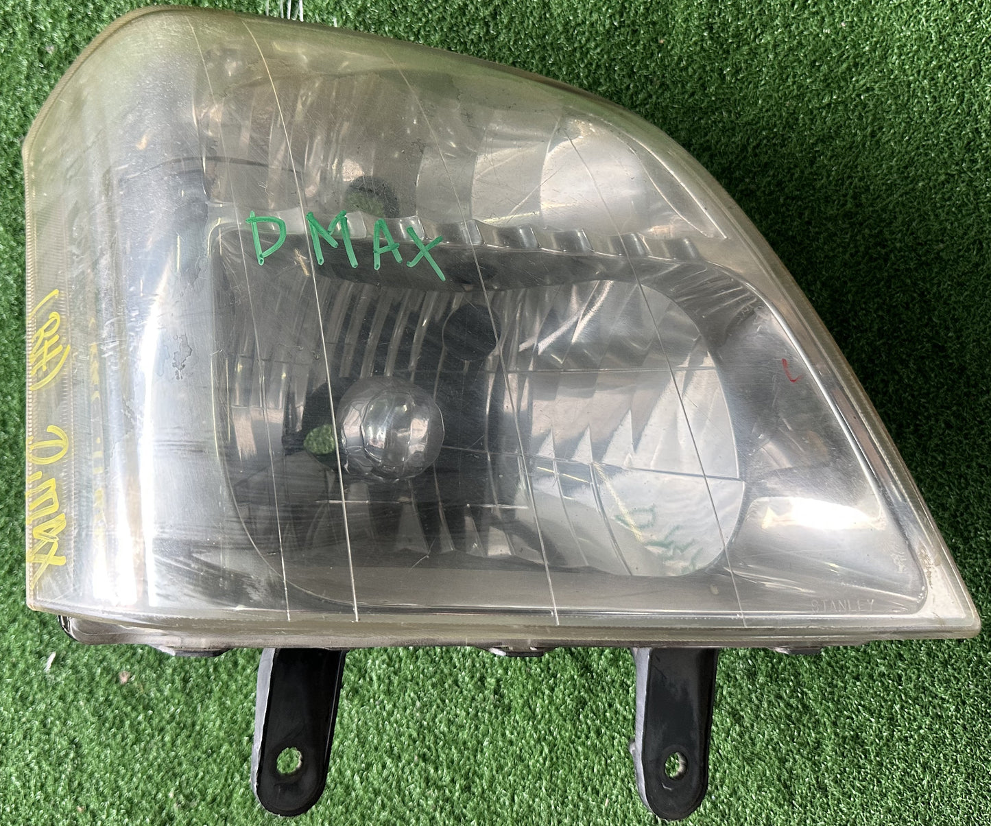 ISUZU DMAX ITEQ HEAD LAMP RH (HL0026)