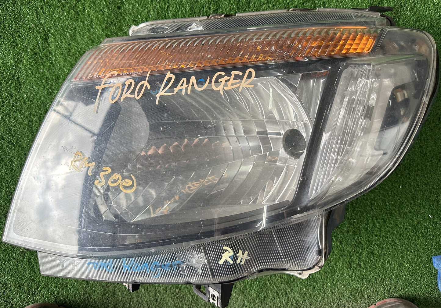 FORD RANGER T6 HEAD LAMP RH (HL0028)