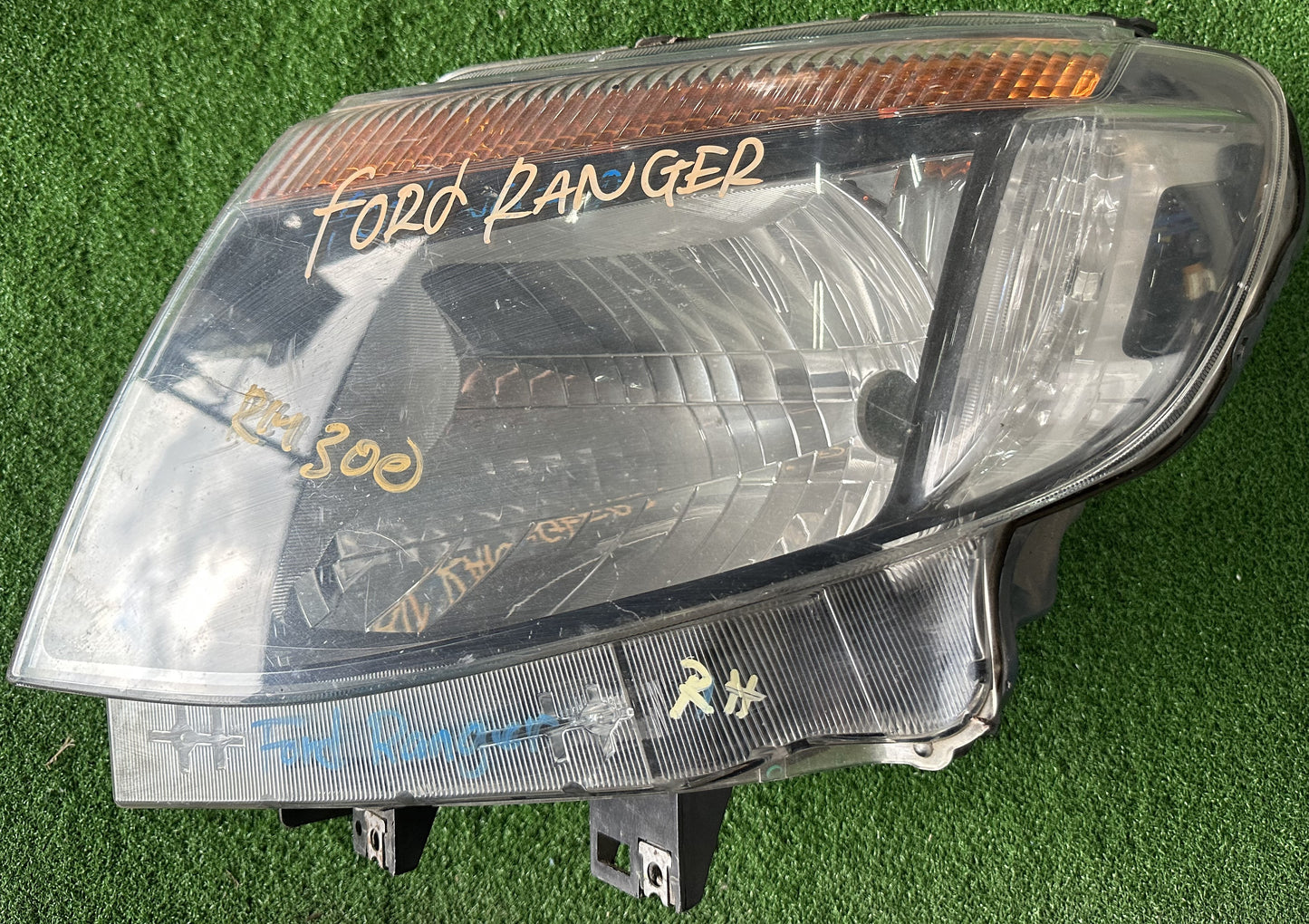 FORD RANGER T6 HEAD LAMP RH (HL0028)
