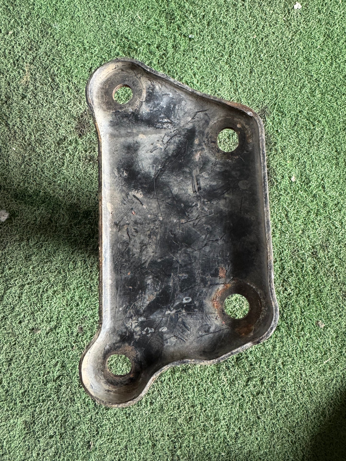 PROTON SAGA BLM ENGINE MOUNTING FRONT (EM0001)