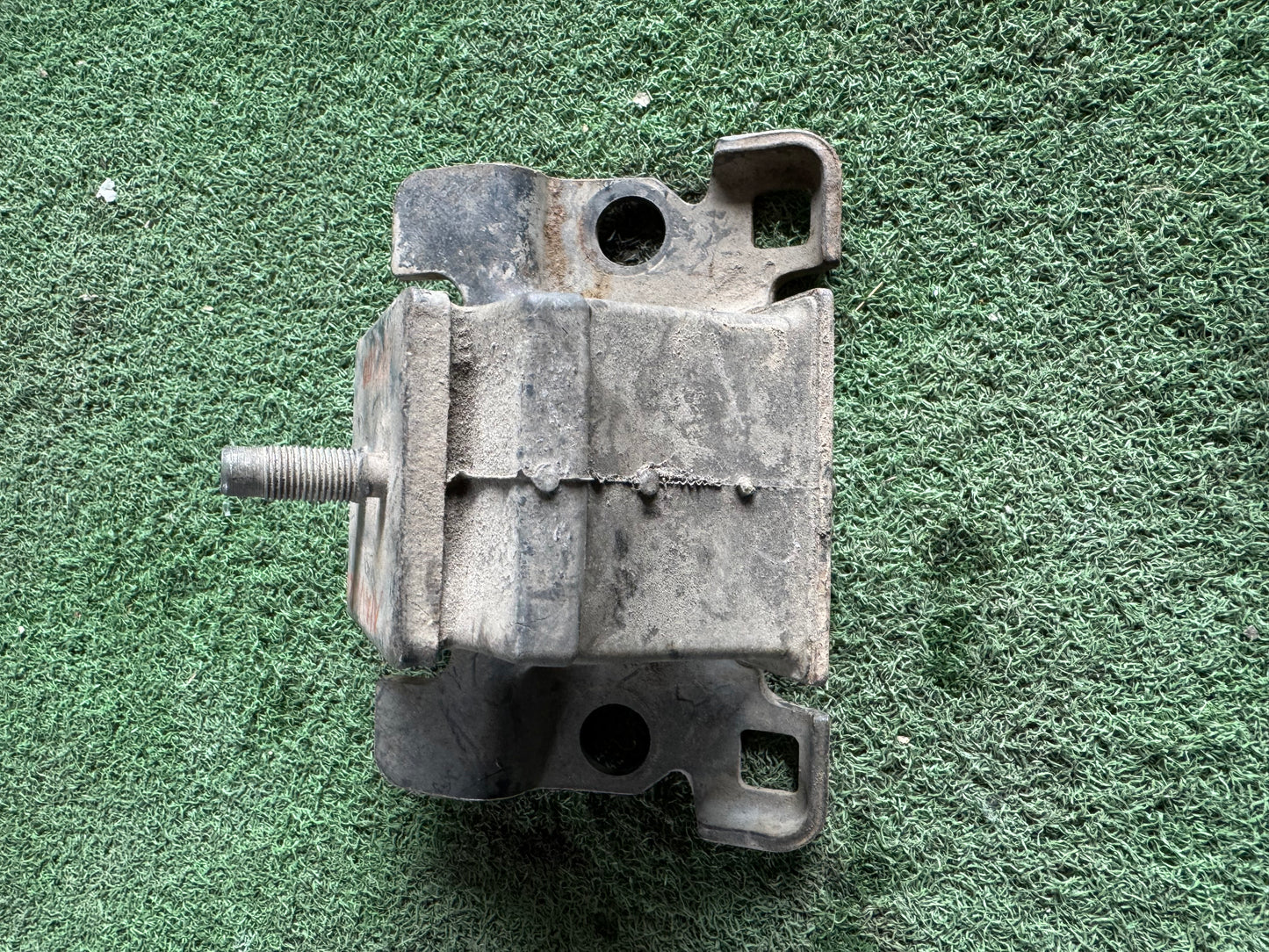 NISSAN NAVARA NP300 ENGINE MOUNTING LH (EM0005)