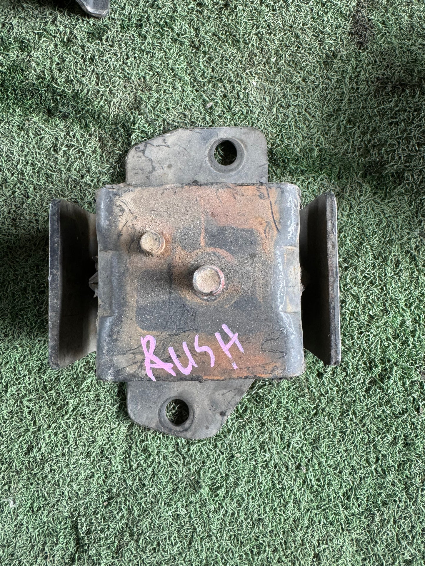 TOYOTA EUSH F800 ENGINE MOUNTING LH (EM0007)