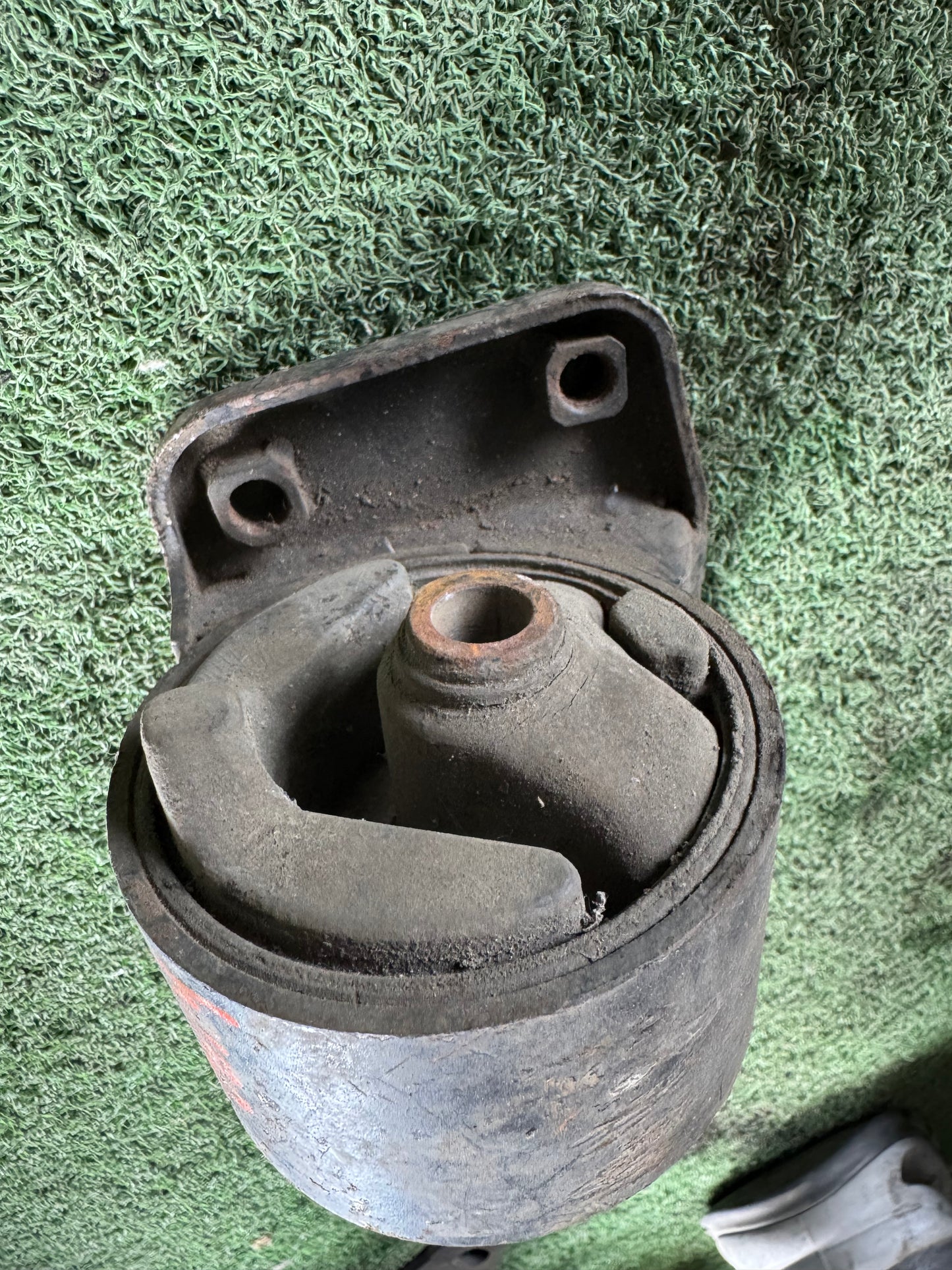 PROTON WIRA ENGINE MOUNTING FRONT (EM0008)