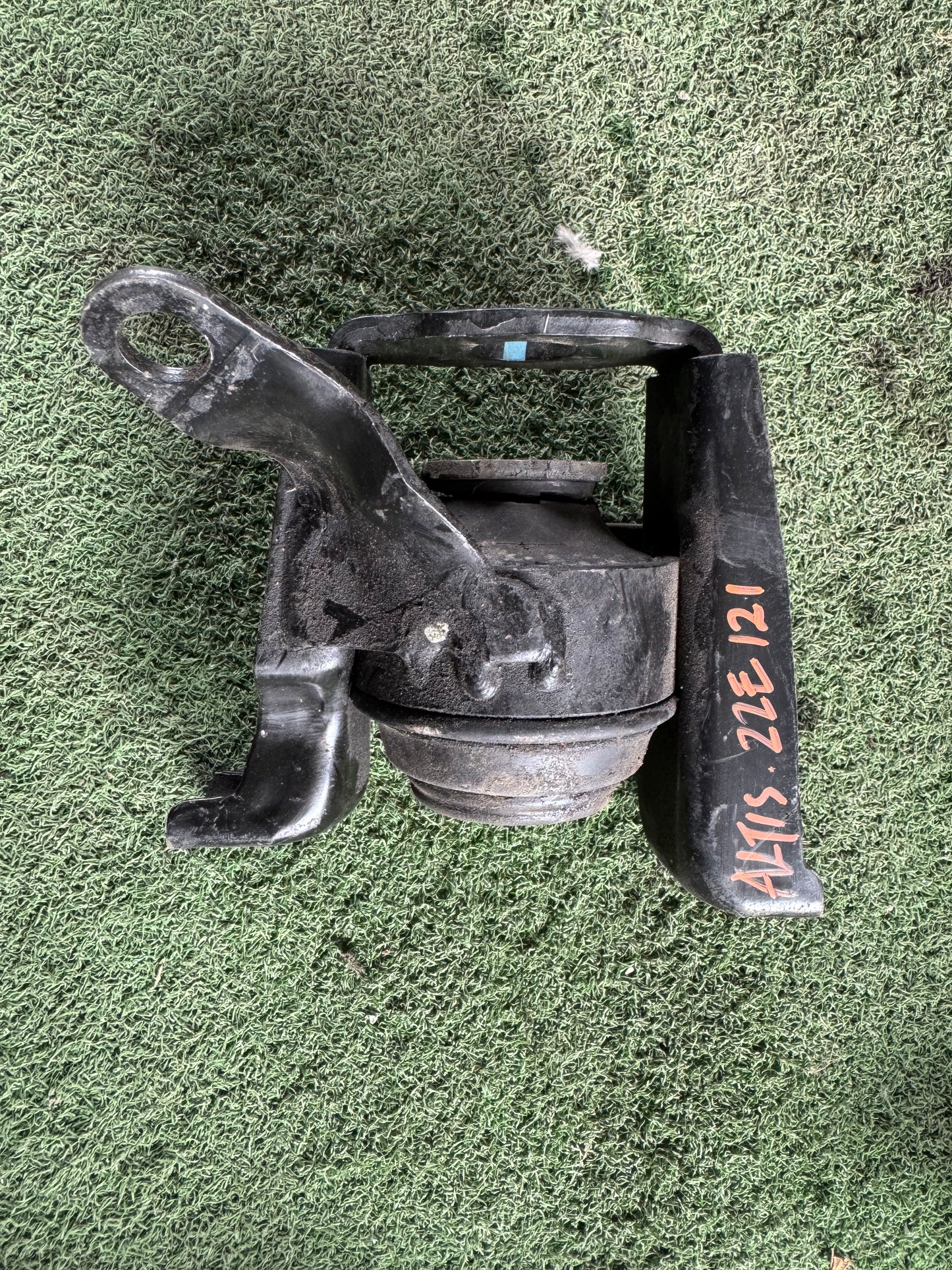 TOYOTA ALTIS ZZE12 ENGINE MOUNTING RH (EM0010)