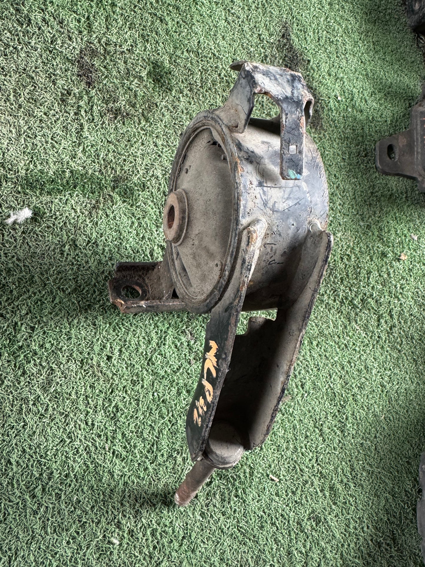 TOYOTA VIOS NCP42 ENGINE MOUNTING REAR (EM0011)