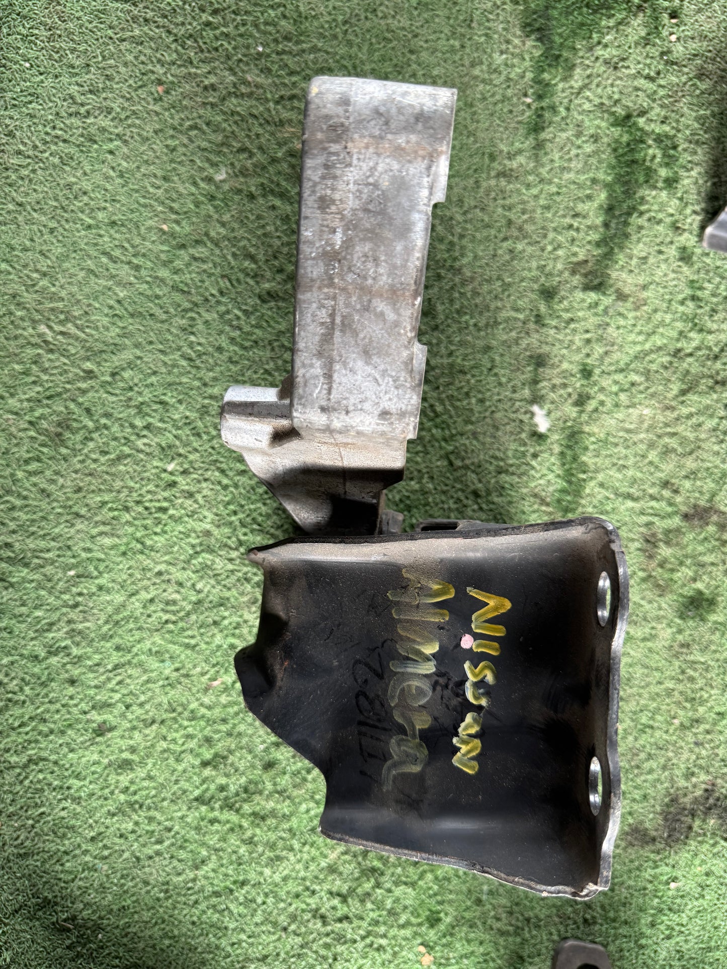 NISSAN ALMERA N17 ENGINE MOUNTING LH (EM0015)