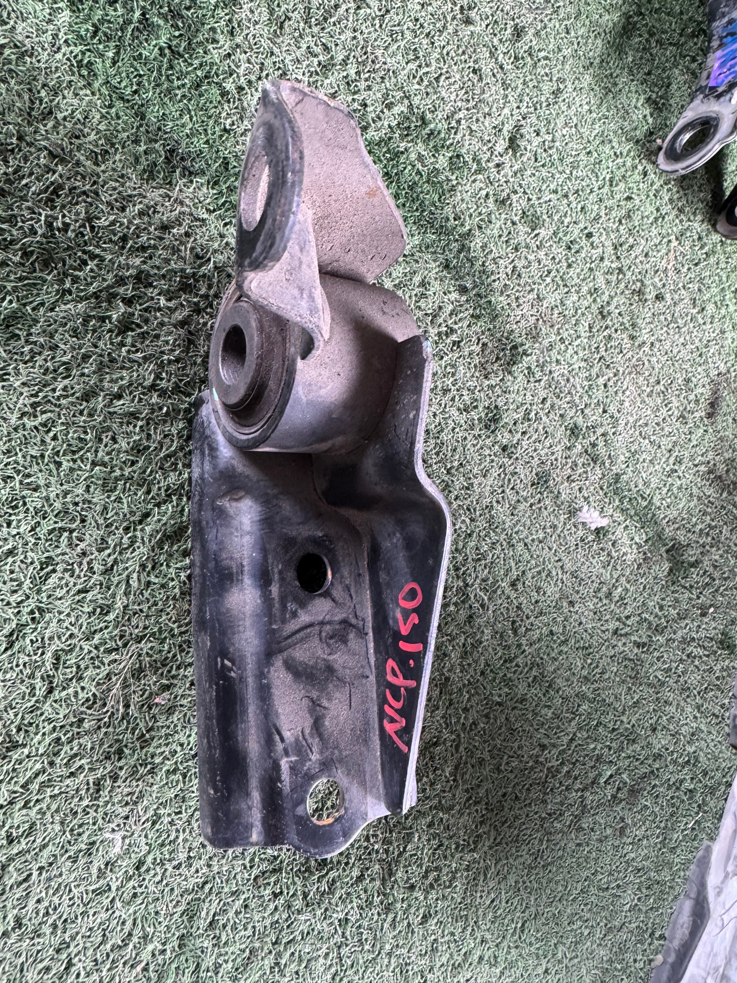 TOYOTA VIOS NCP150 ENGINE MOUNTING REAR (EM0022)