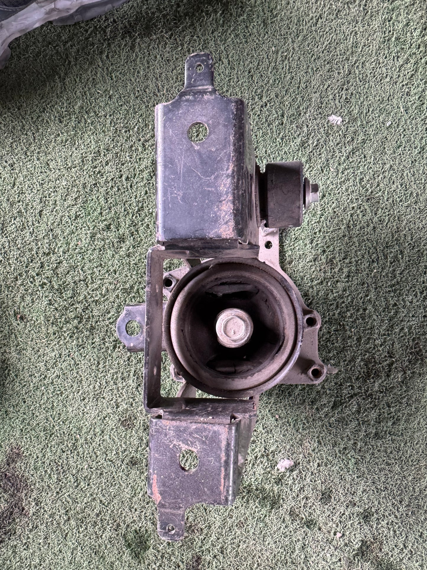 PERODUA MYVI D20N ENGINE MOUNTING LH (EM0038)