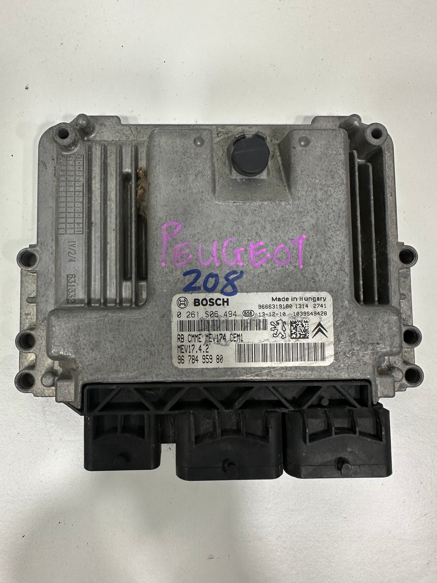 PEUGEOT 208 ECU 0261S06494-U (9678495980)