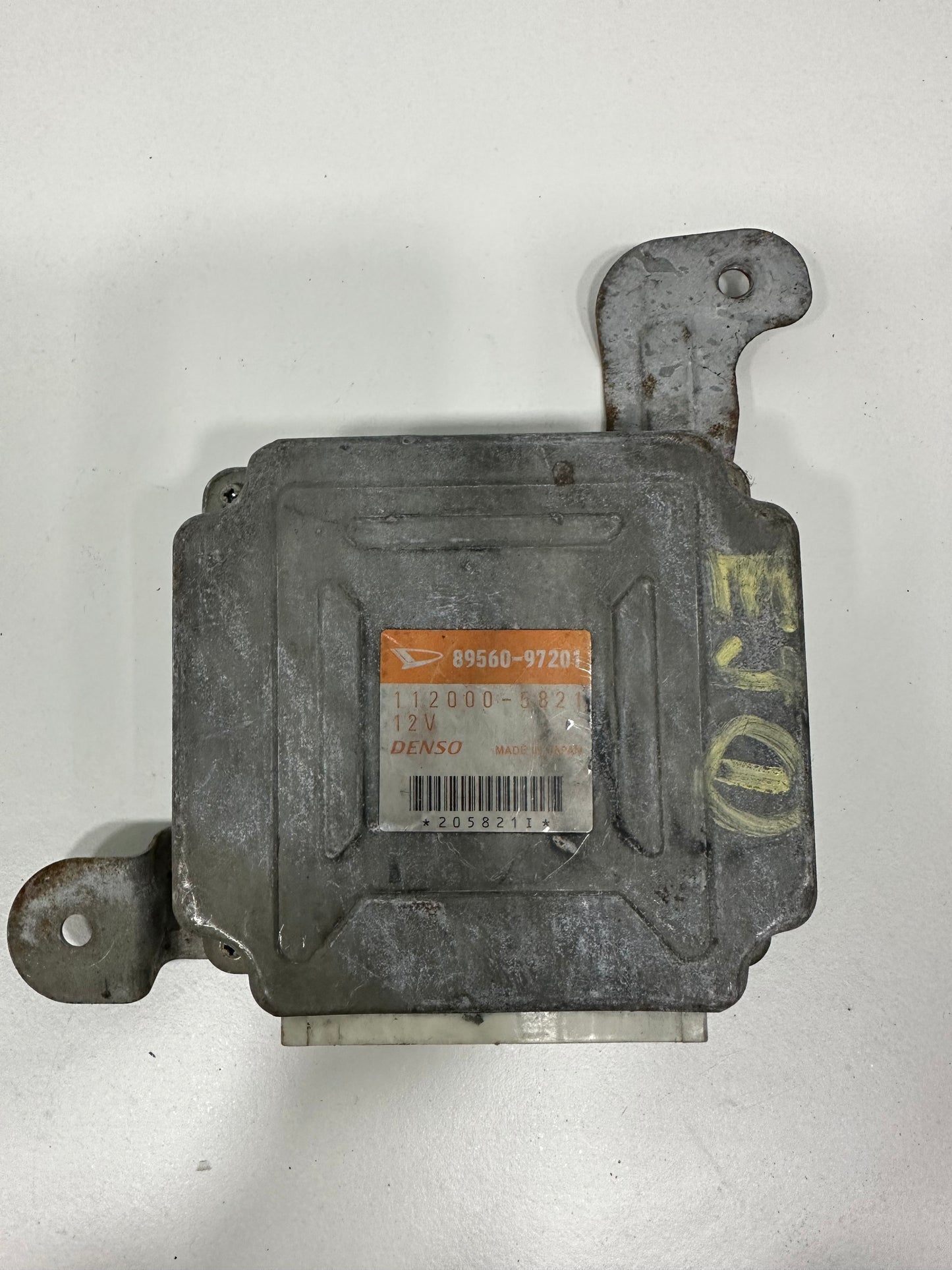 DAIHATSHU STRIA ECU 205821I-U (89560-97201)