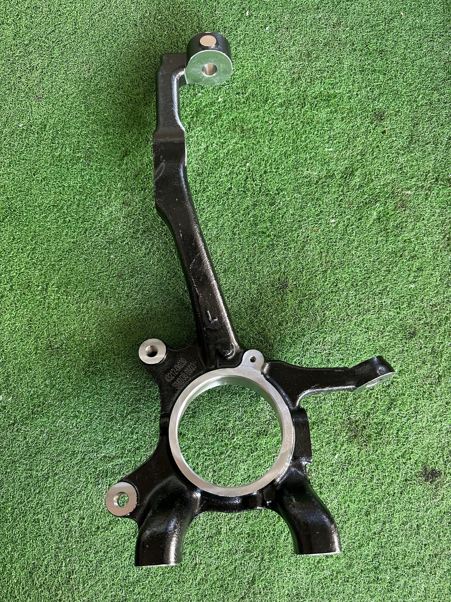 TOYOTA VIGO KUN15 D4D 4X4 KNUCKLE ARM LEFT (43212-0K030)