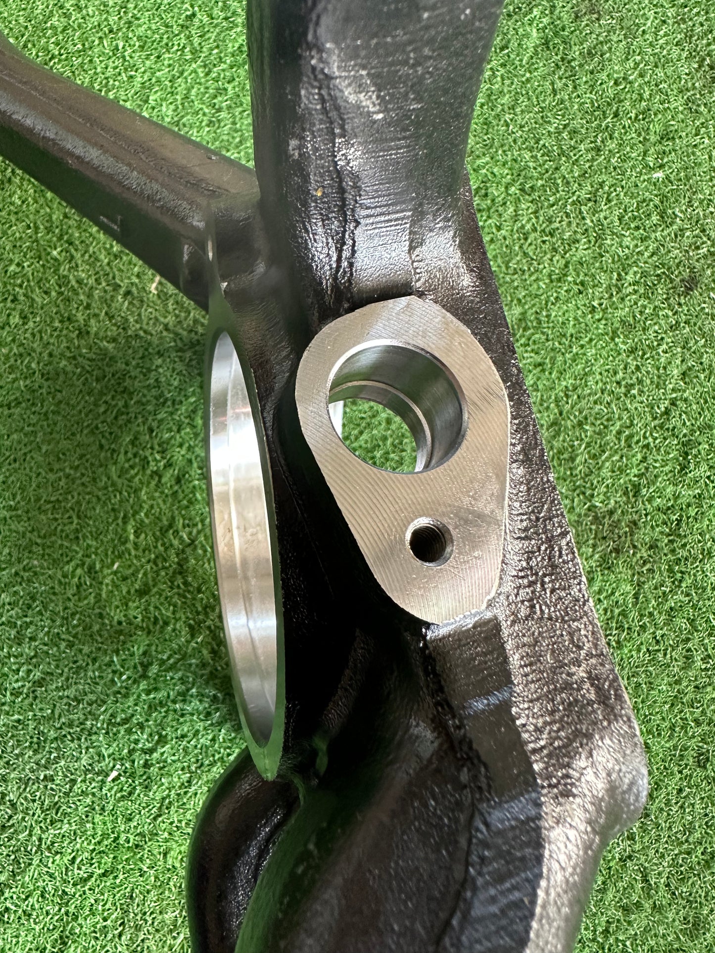 TOYOTA VIGO KUN15 D4D 4X4 KNUCKLE ARM LEFT (43212-0K030)