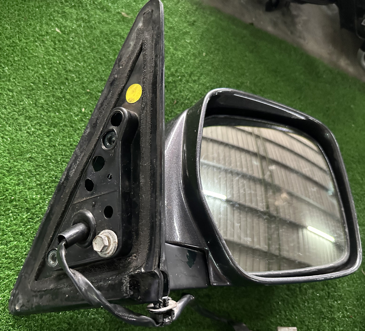 TOYOYA LAND CRUISER L100 SIDE MIRROR 5WIRE RH GREY (SM00042)