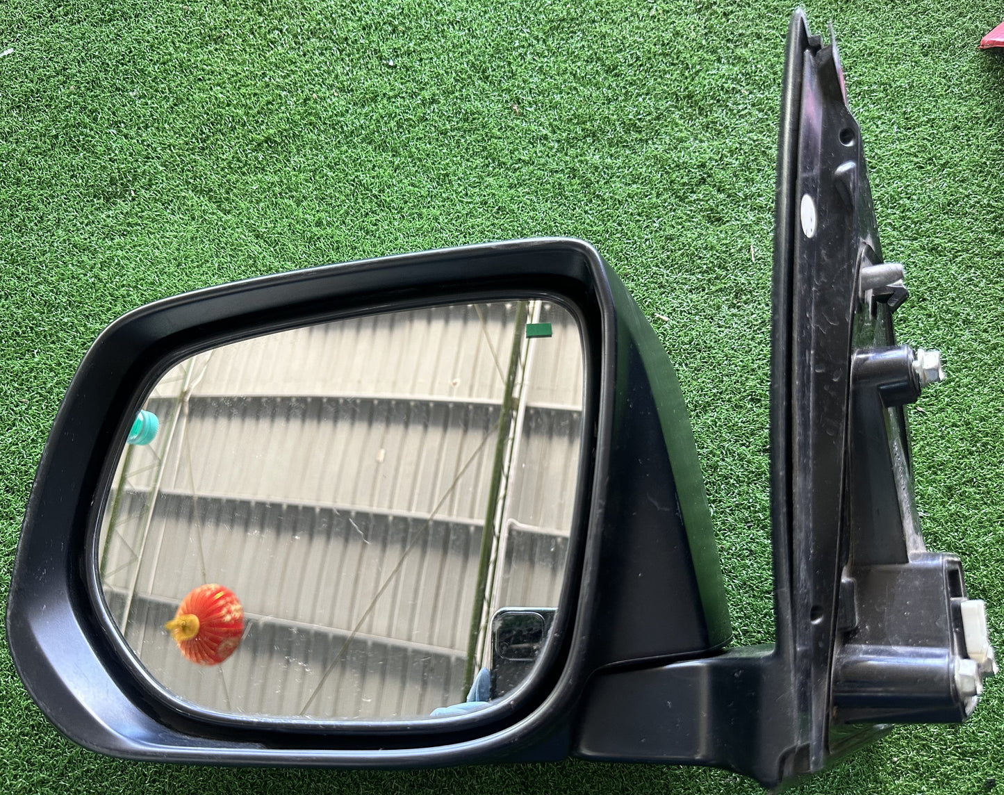 ISUZU DMAX VCROSS RT50 SIDE MIRROR 8WIRE LH CHROME (SM00031)