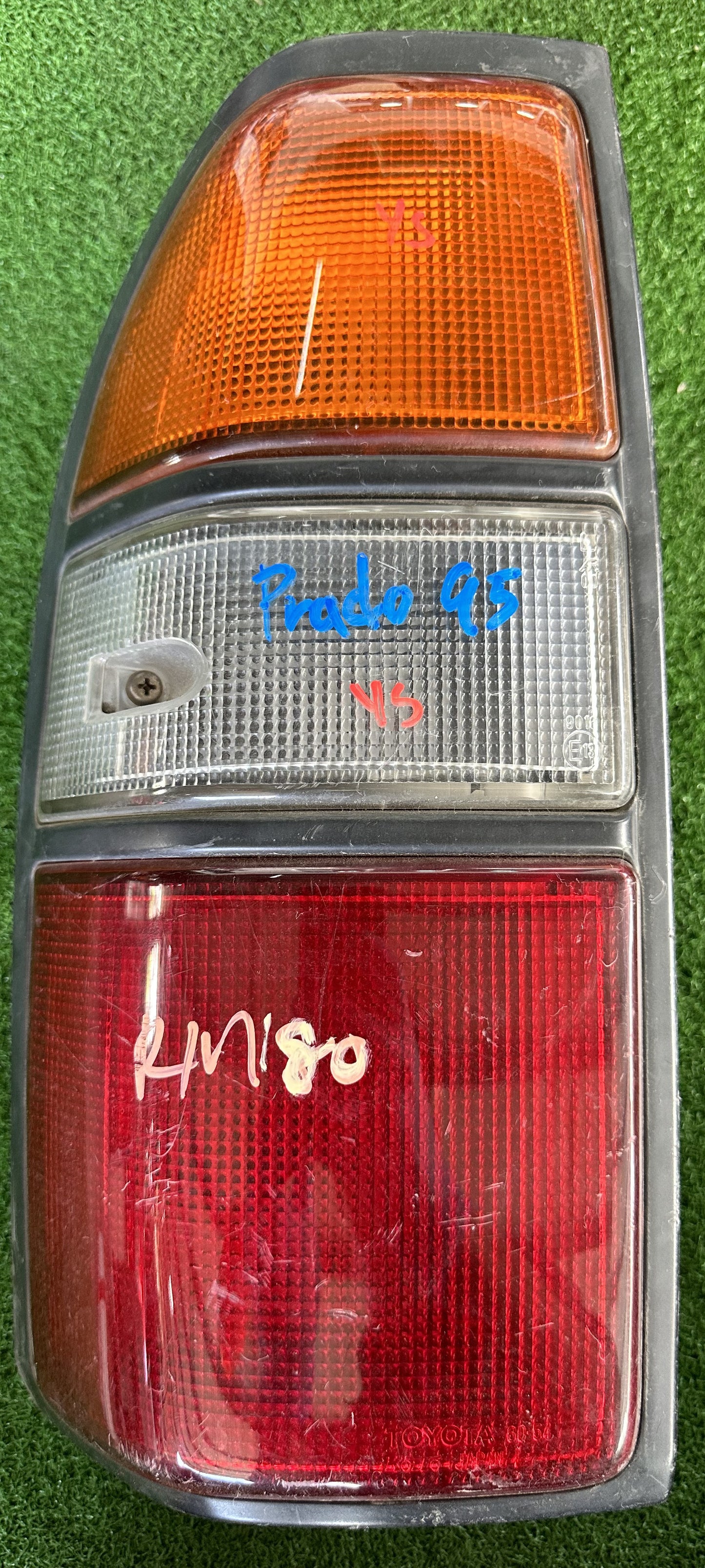 TOYOTA PRADO 95 TAIL LAMP LH (TL00037)