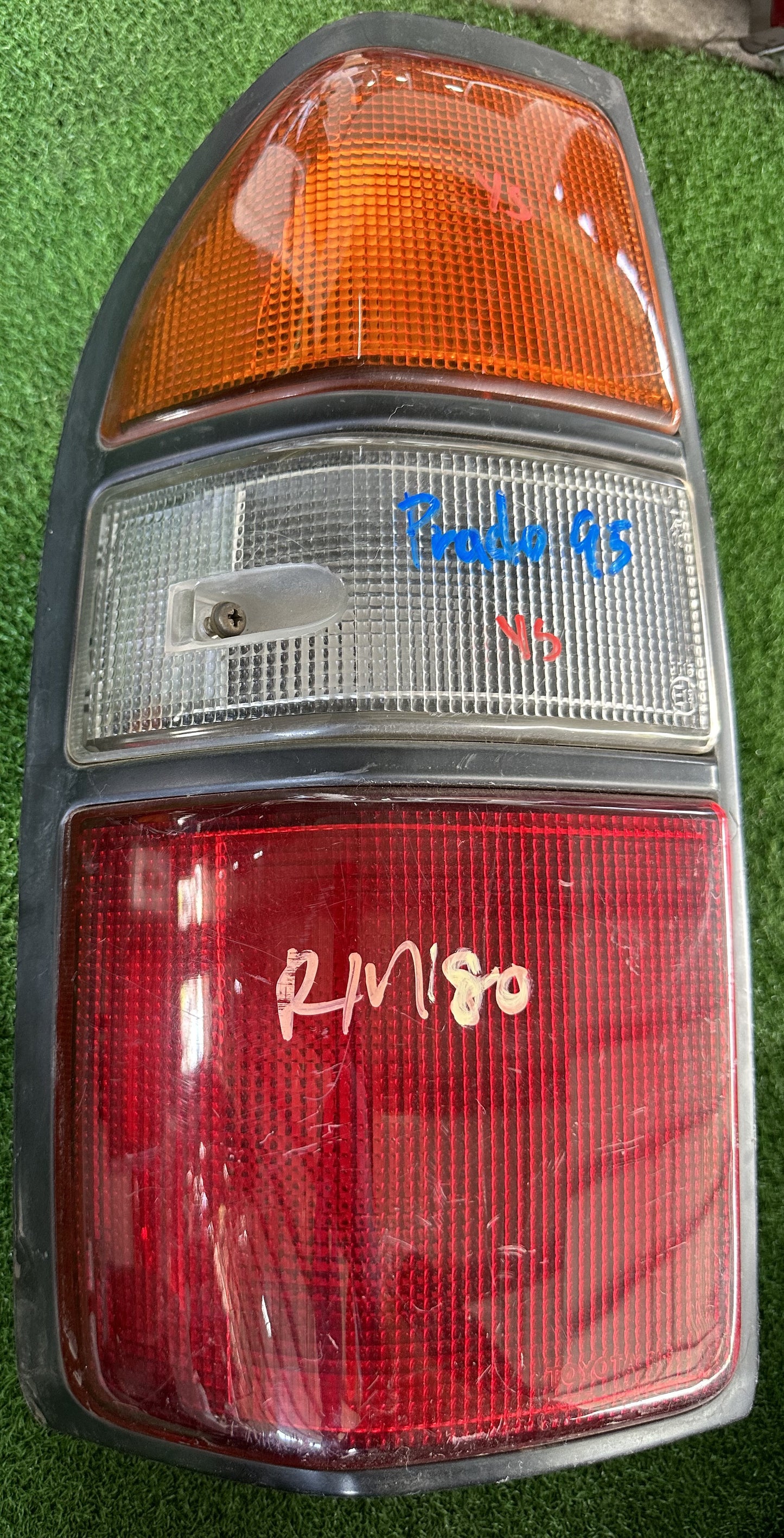 TOYOTA PRADO 95 TAIL LAMP LH (TL00037)