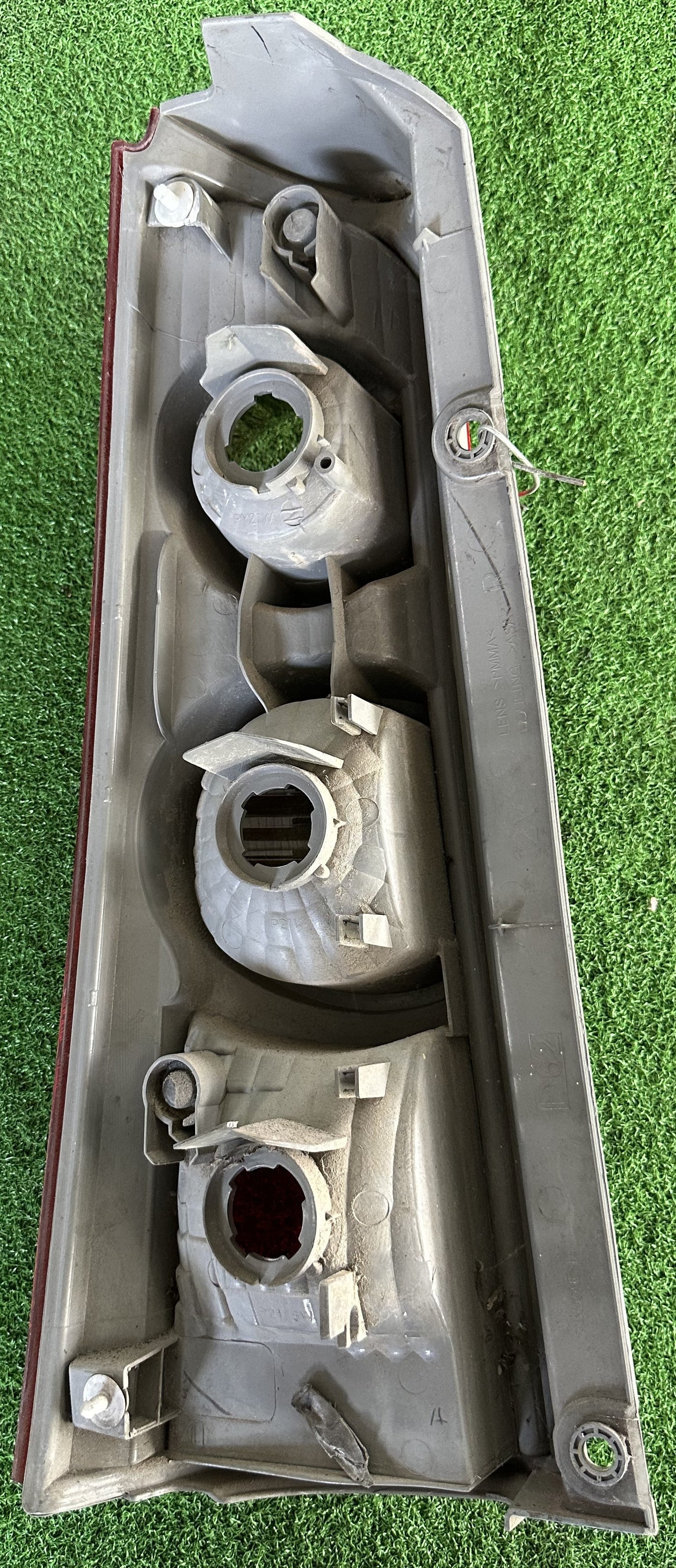 TOYOTA AVANZA F600 TAIL LAMP RH (TL00044)