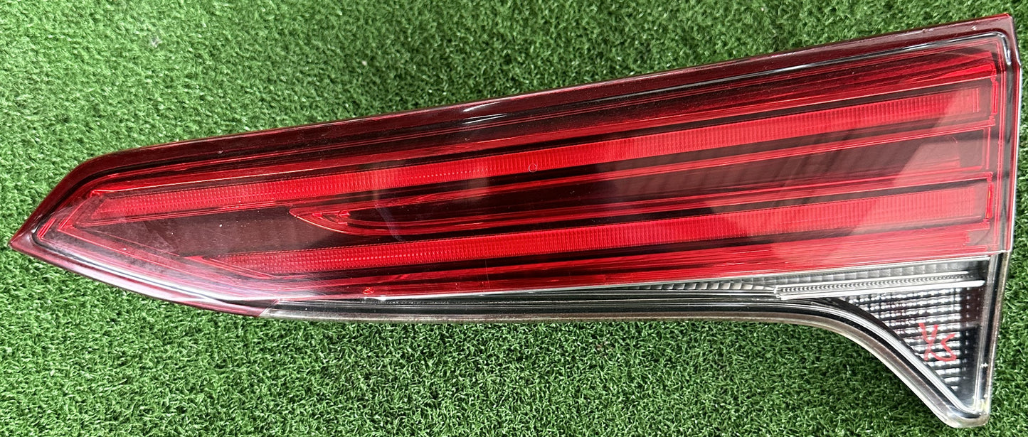 TOYOTA FORTUNER GUN156 INNER TAIL LAMP RH (TL00081)