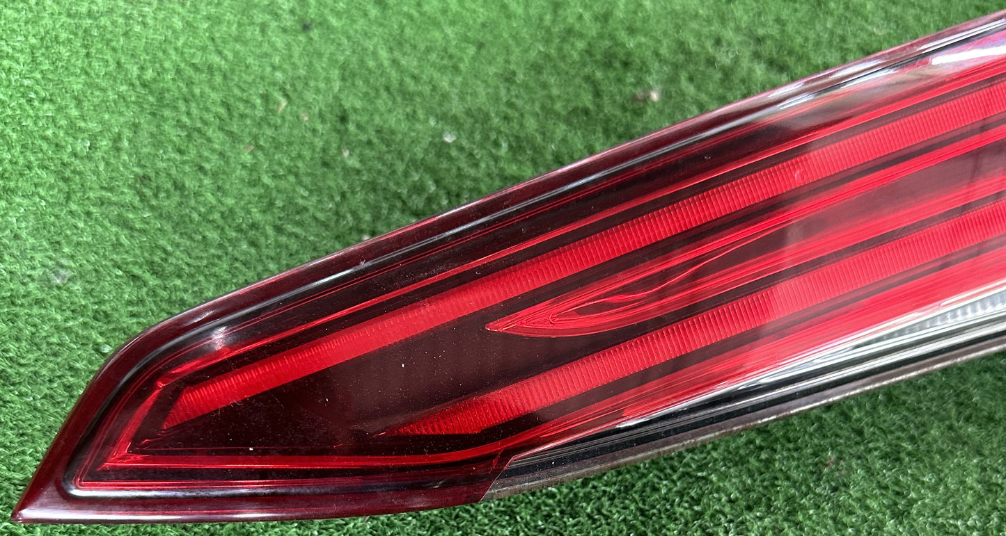 TOYOTA FORTUNER GUN156 INNER TAIL LAMP RH (TL00081)