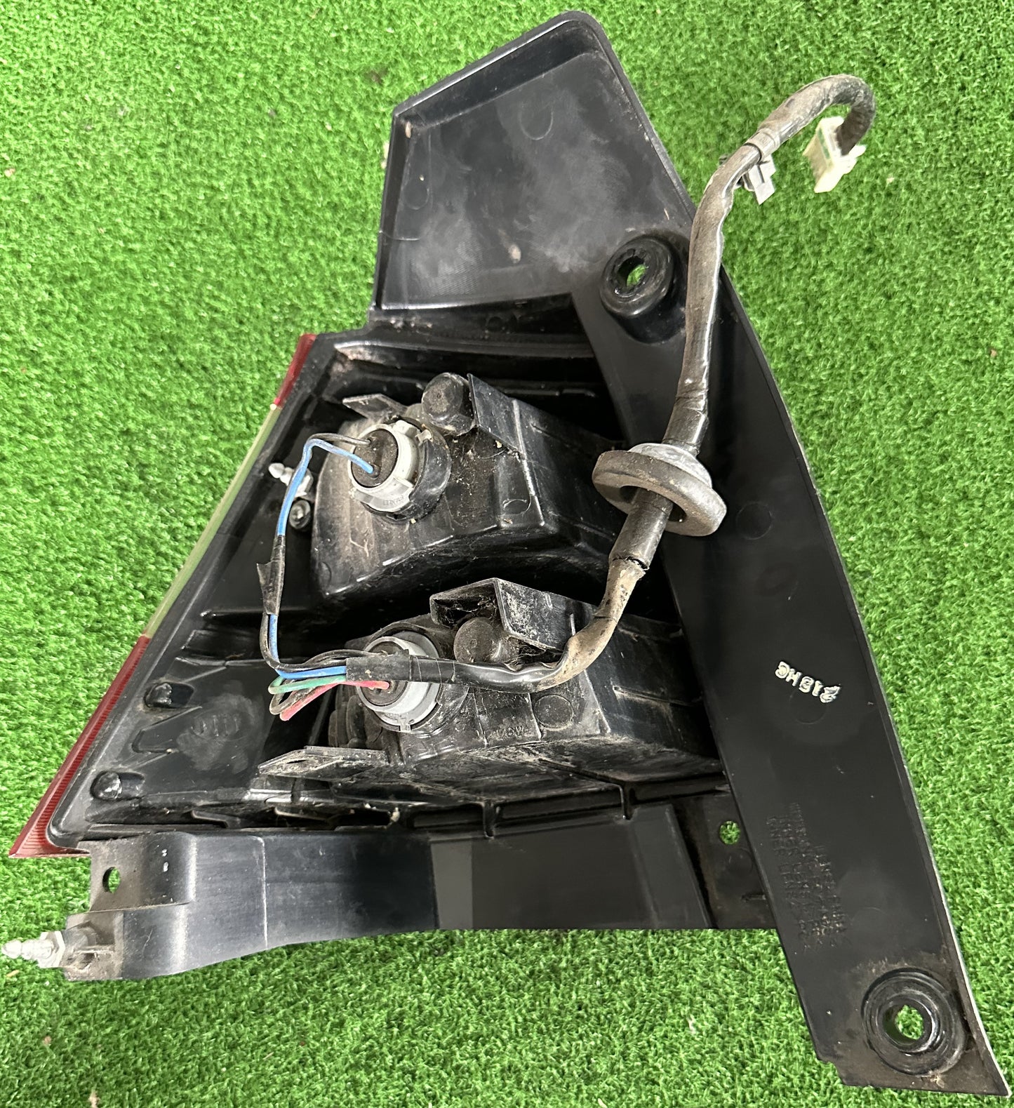 NISSAN LIVINA L11 OUTER TAIL LAMP RH (TL00018)